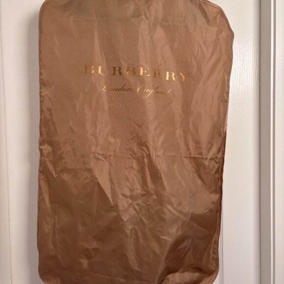 NWT Burberry Deer Print Down Light Puffer Jacket Size S - Picture 7 of 7